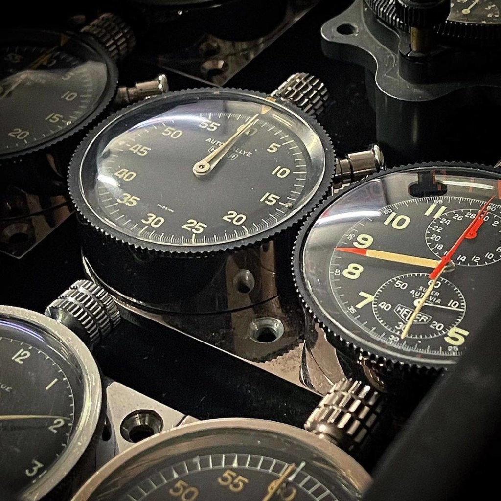 Chronographes et compteurs de bord de Pawel --- photo par Paweł Kalinowski --- ikonicstopwatch.com